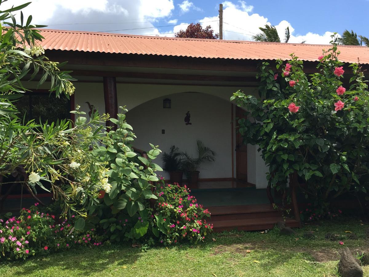 Cabanas Hinariru Nui Hanga Roa Extérieur photo